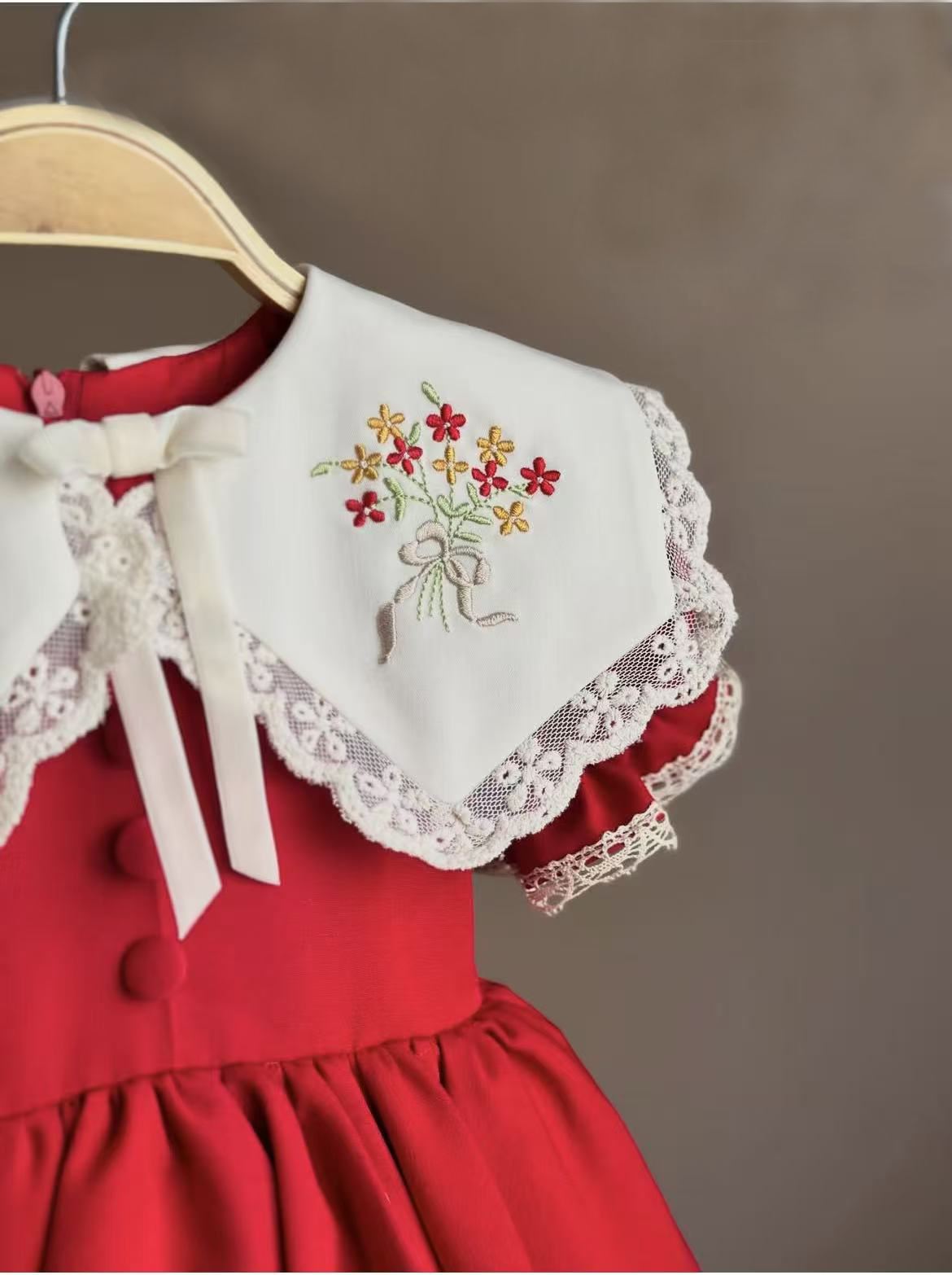 Vestido de Princesa Vintage Ve - Baby Clothing Dresser avaliação e preço